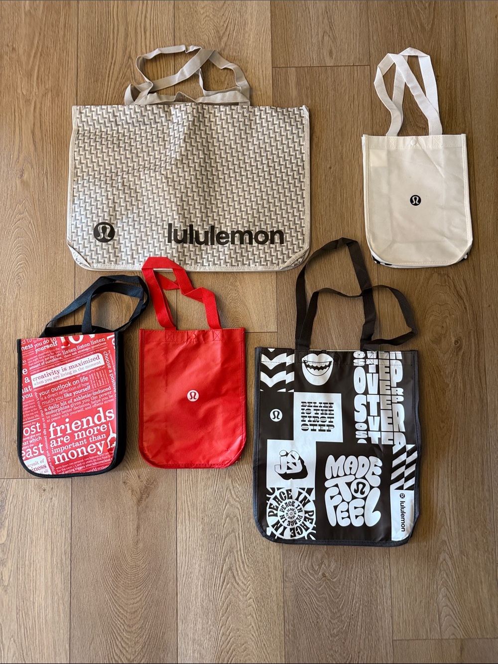 Lululemon Reusable Store Shopping Bags Lot of 5 Mixed Sizes Logo Totes